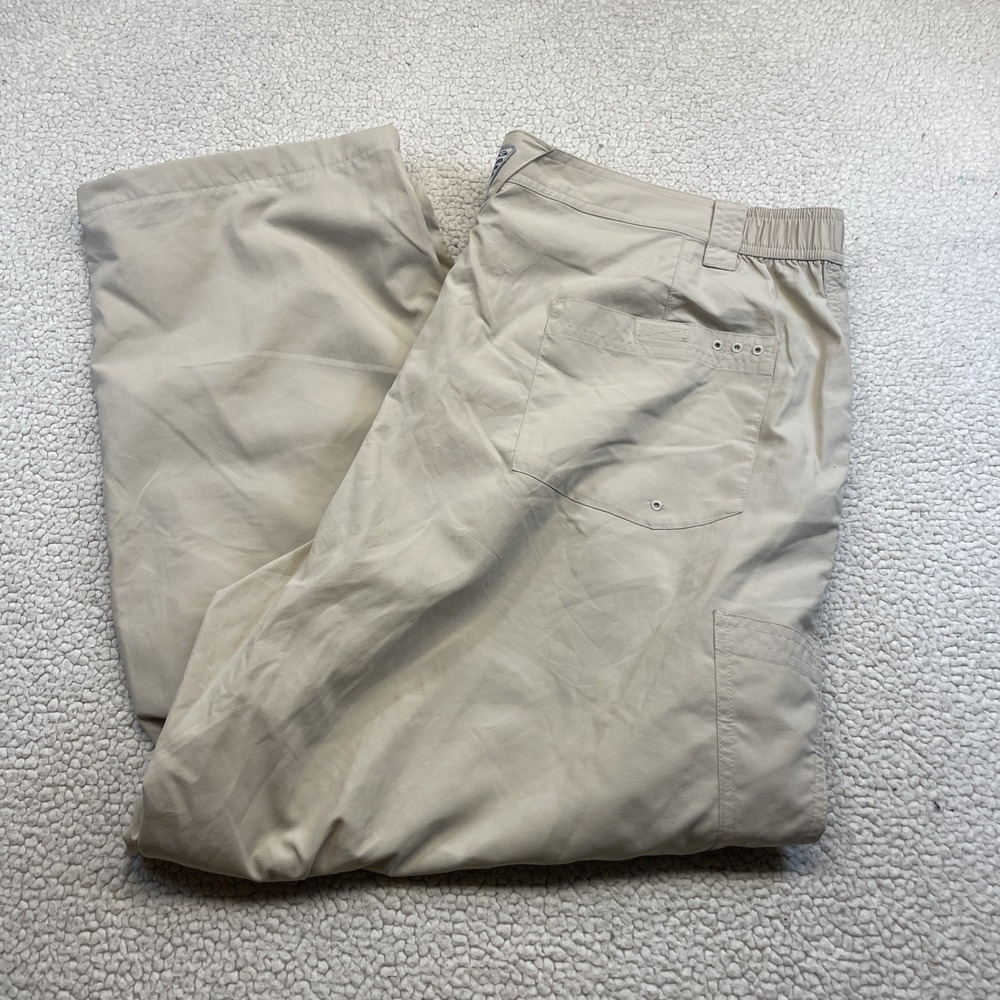 Columbia Pants Mens 44x30 Tan PFG Blood and Guts Cargo Fishing Hiking Outdoor